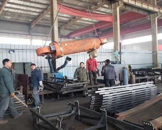 山西唯和達機械：發往霍州的導向滑靴，油缸！